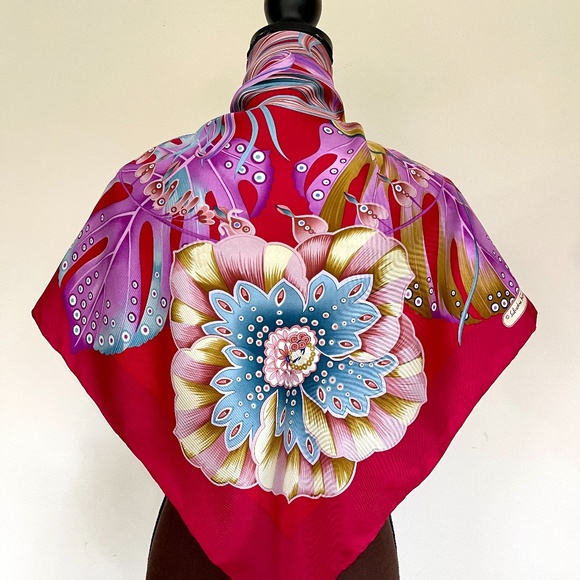 New Salvatore Ferragamo Scarf Flowers Garden Purple Red Burgundy Silk Wrap - Picture 7 of 14